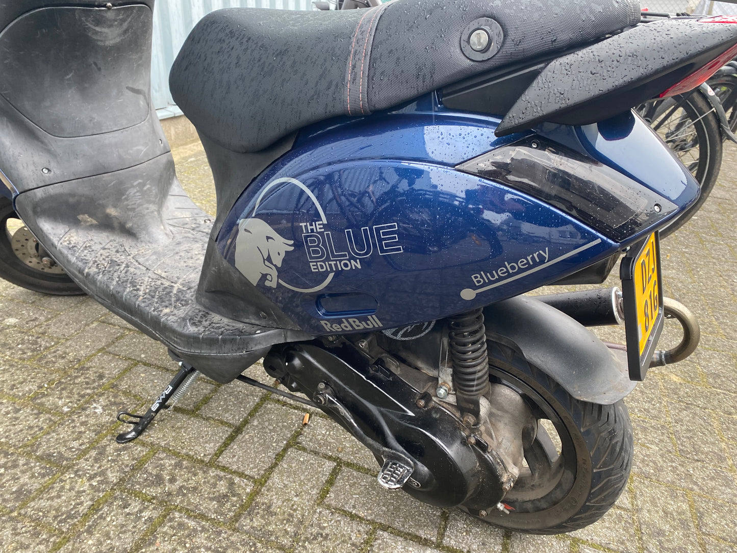 The Blue Edition - Piaggio Zip