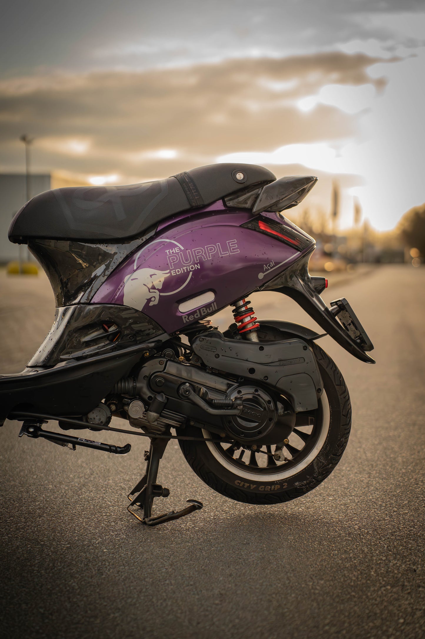 The Purple Edition - Piaggio Zip