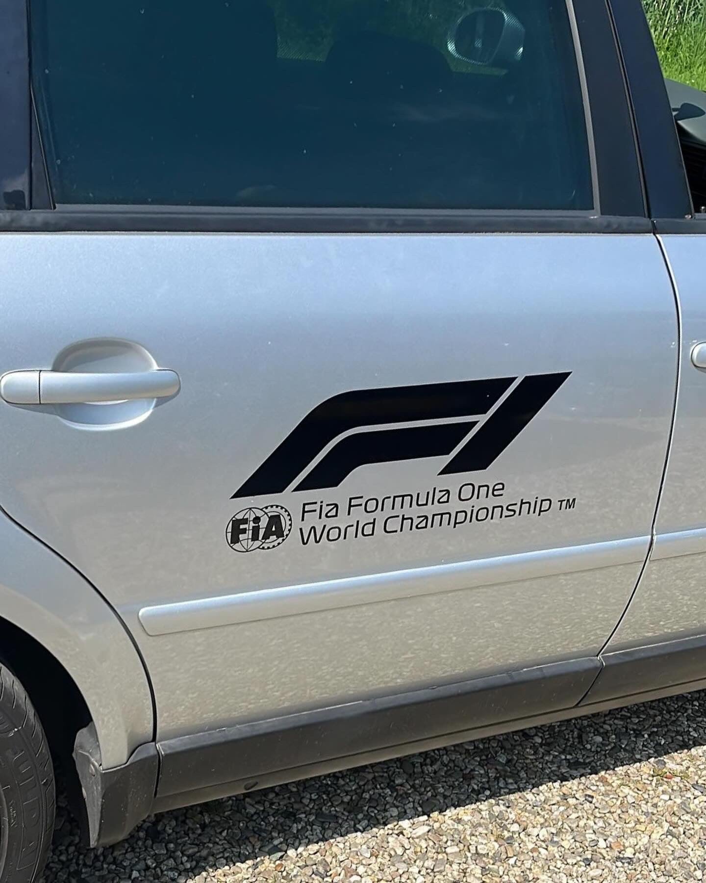 Formula One Medical Car Stickerset Auto